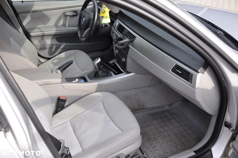 BMW Seria 3 - 11