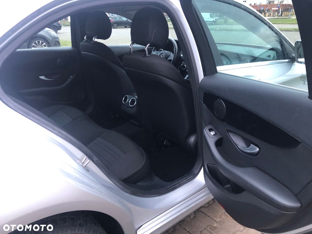 Mercedes-Benz Klasa C 180 (BlueTEC) d 7G-TRONIC - 17
