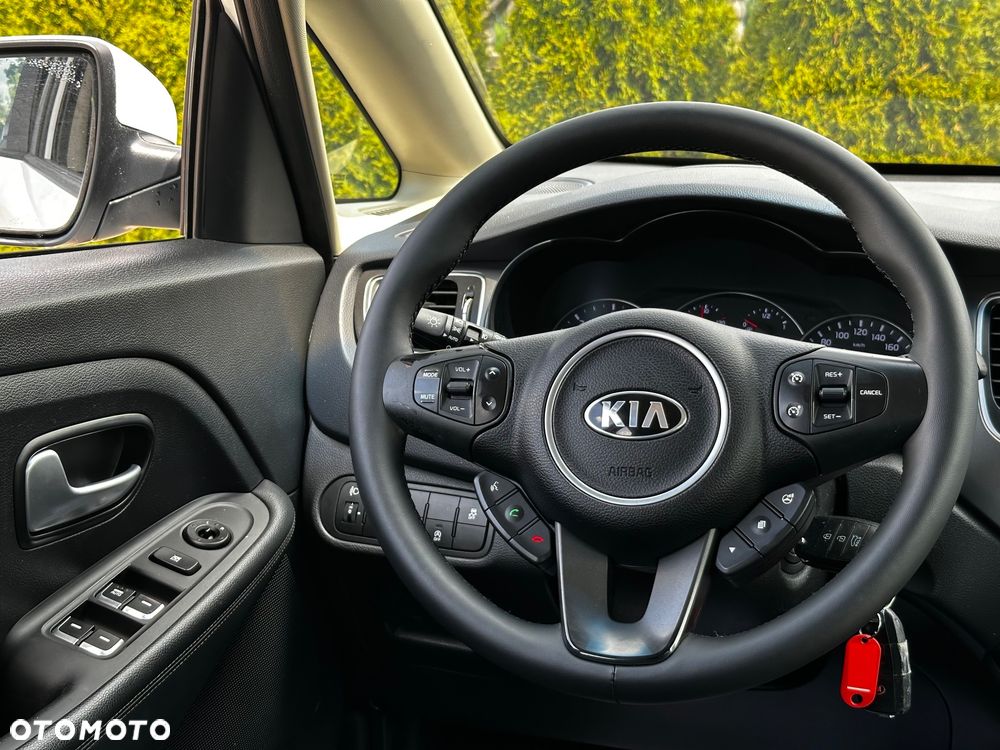 Kia Carens 1.7 CRDi 115 Dream-Team Edition - 22