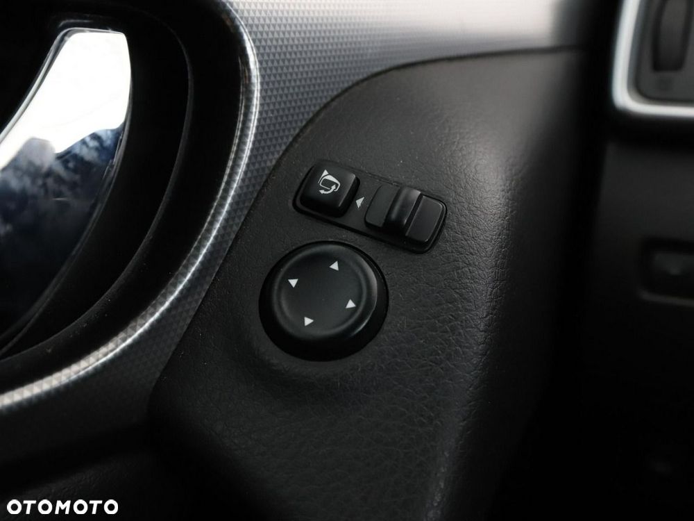 Nissan Qashqai 1.6 DIG-T N-Connecta - 34