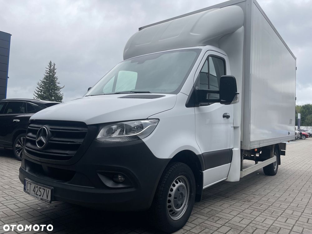Mercedes-Benz Sprinter - 16