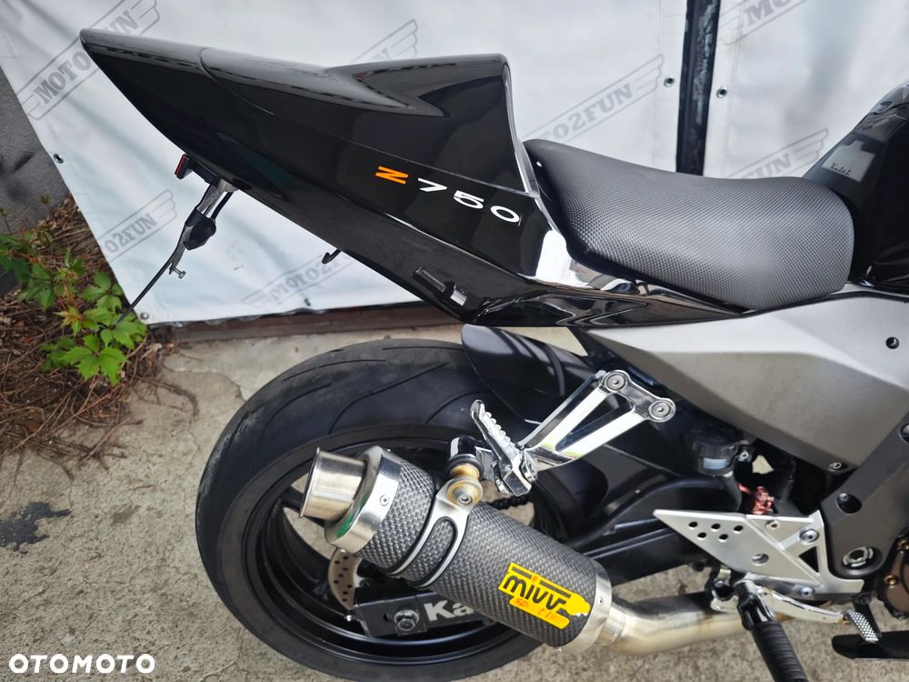Kawasaki Z - 8