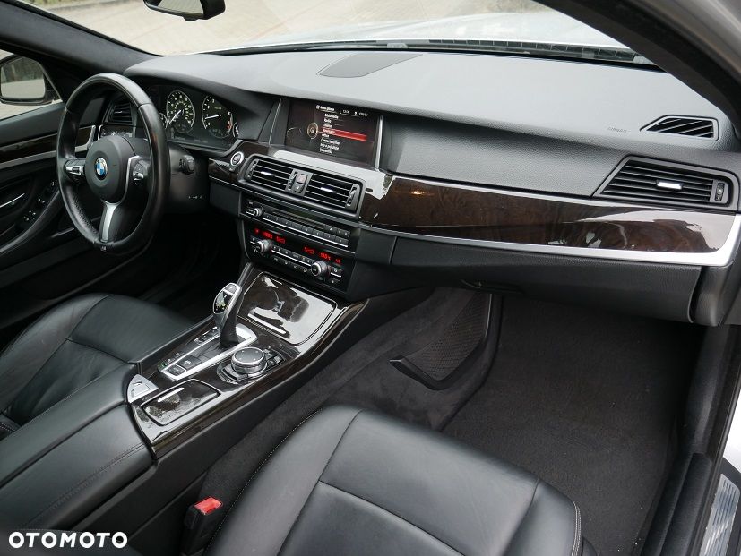 BMW Seria 5 528i xDrive Sport-Aut Luxury Line - 6