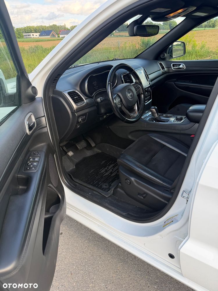 Jeep Grand Cherokee - 9