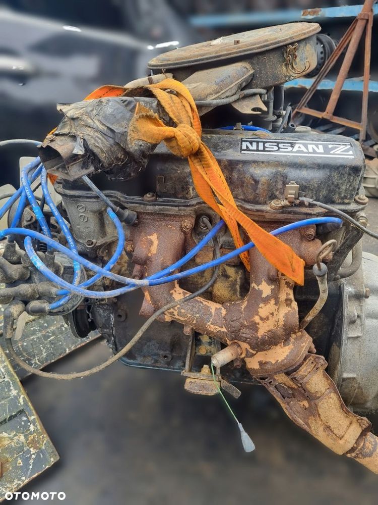 NISSAN PATHFINDER TERRANO 85-95 r. SILNIK 2,4 l. *
