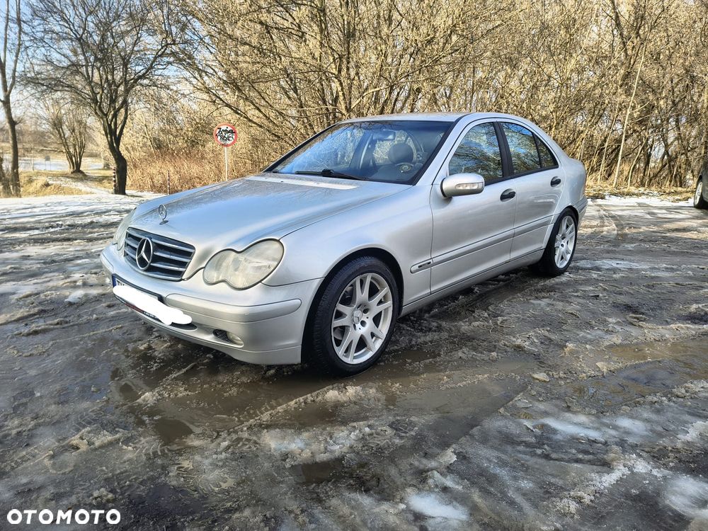 Mercedes-Benz Klasa C 180 T Kompressor Classic - 6