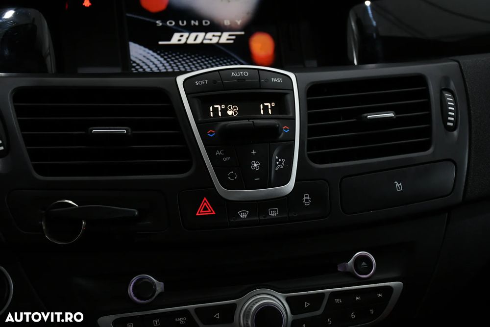 Renault Laguna ENERGY dCi 130 FAP Start & Stop Bose Edition - 17