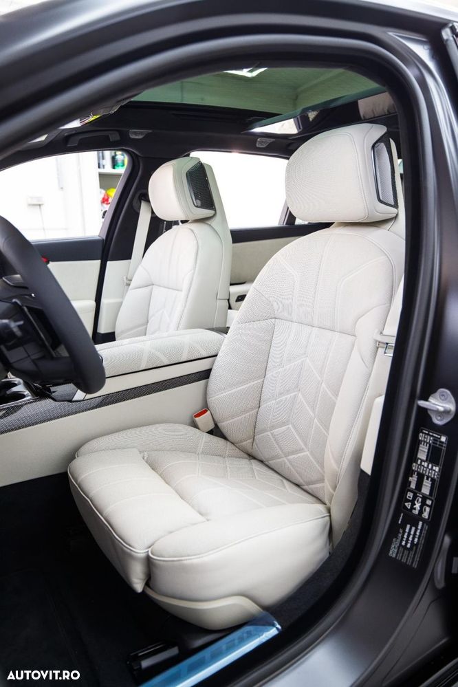 BMW Seria 7 740 xDrive MHEV - 13