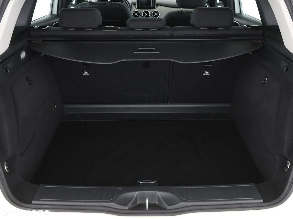 Mercedes-Benz Klasa B 180 Style - 20