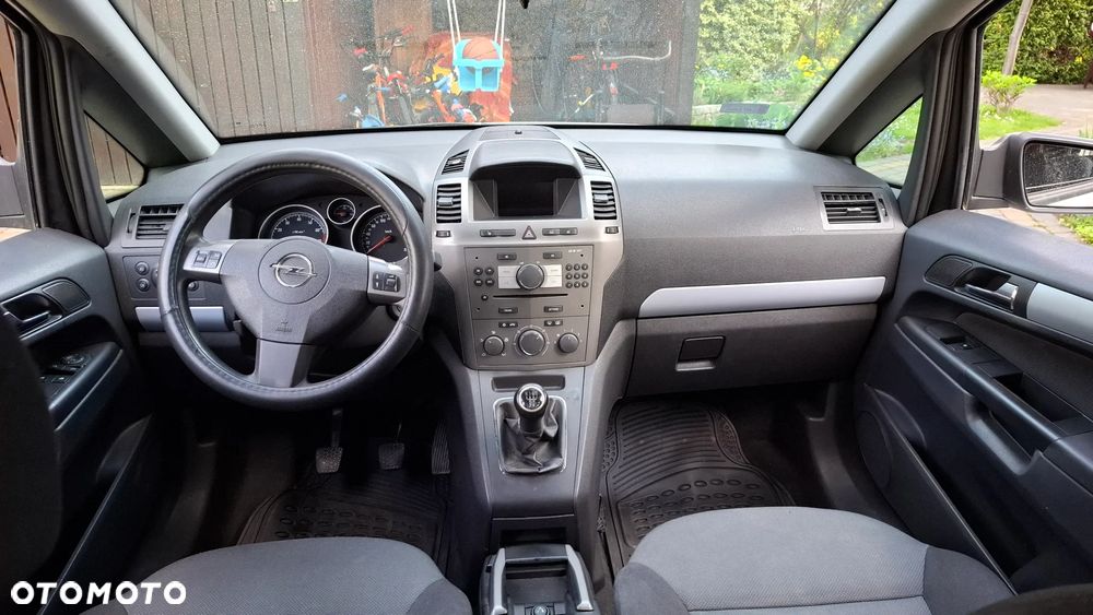 Opel Zafira 1.8 - 6