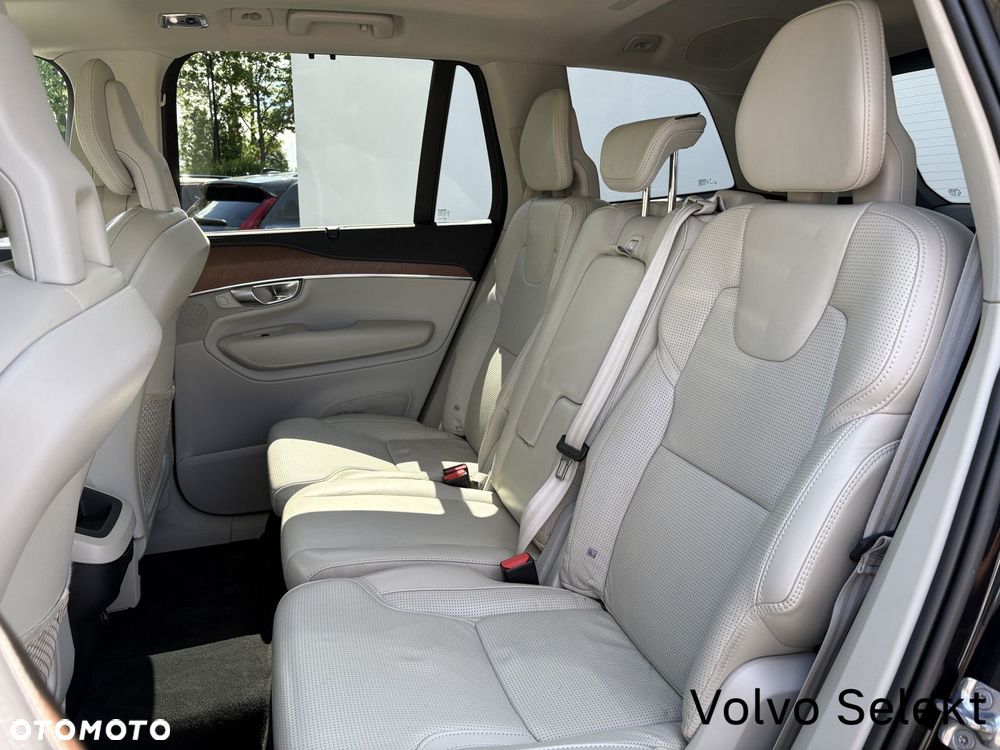 Volvo XC 90 - 24