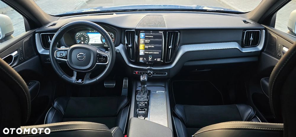 Volvo XC 60 T5 AWD R-Design - 16