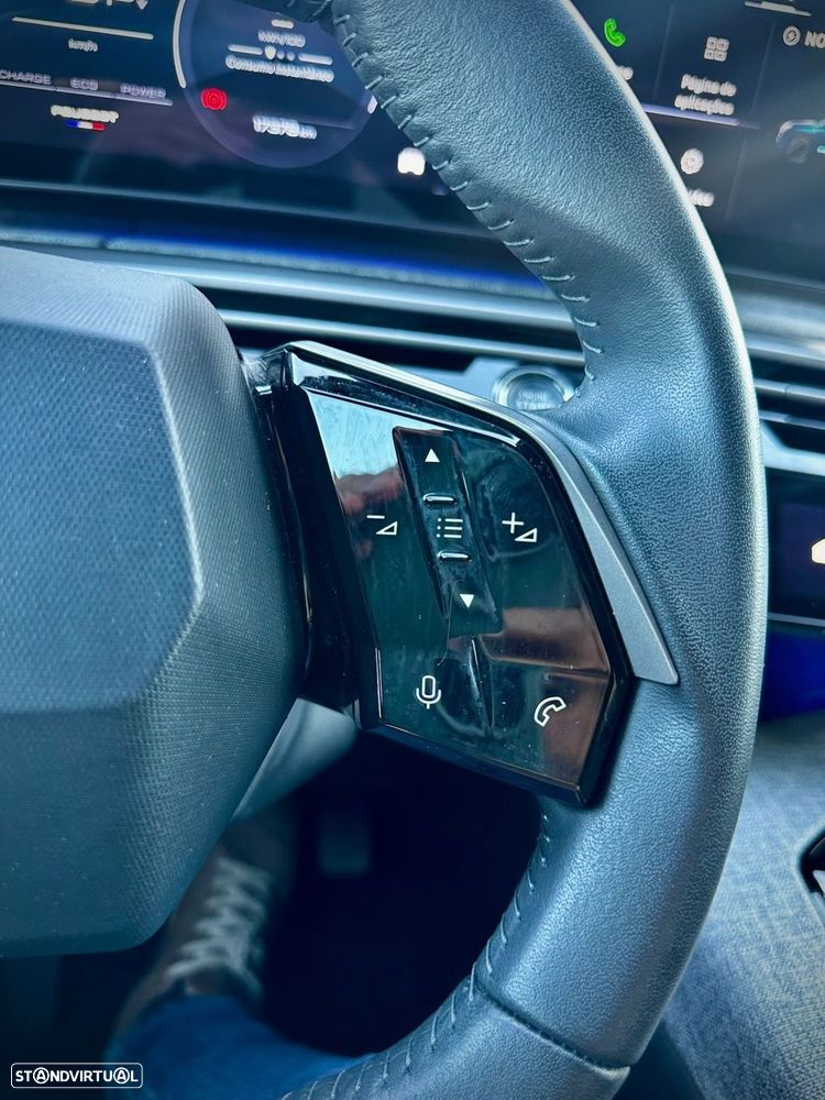 Peugeot E-3008 73 kWh Allure - 21