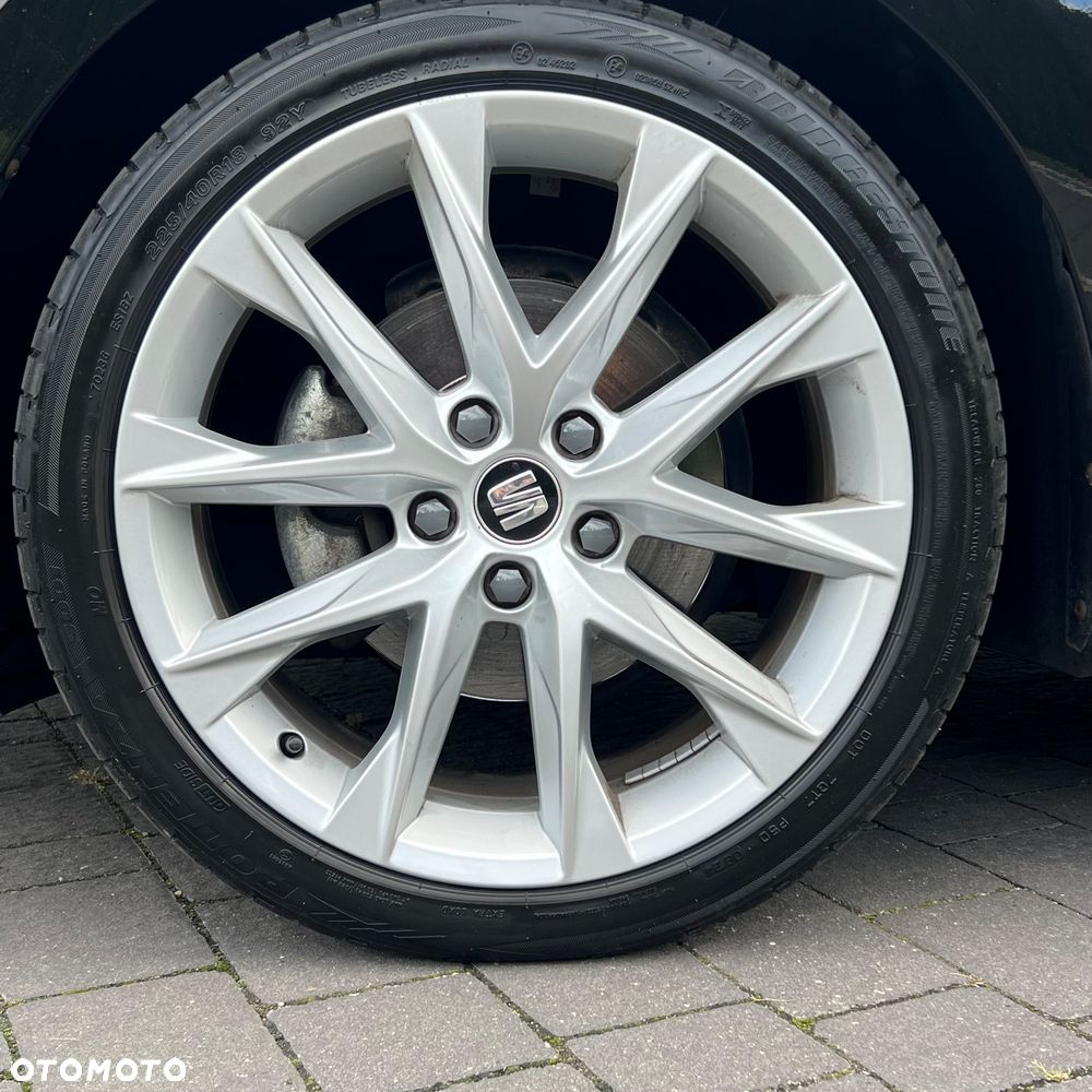 Seat Leon 2.0 TDI DPF Ecomotive DSG FR - 40