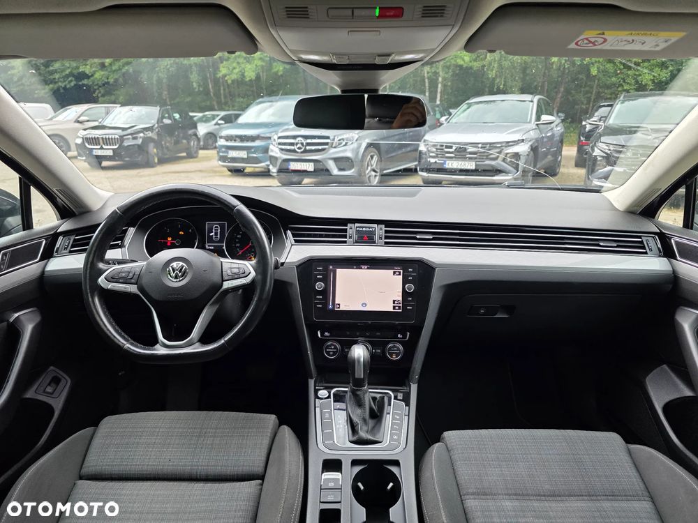 Volkswagen Passat - 19