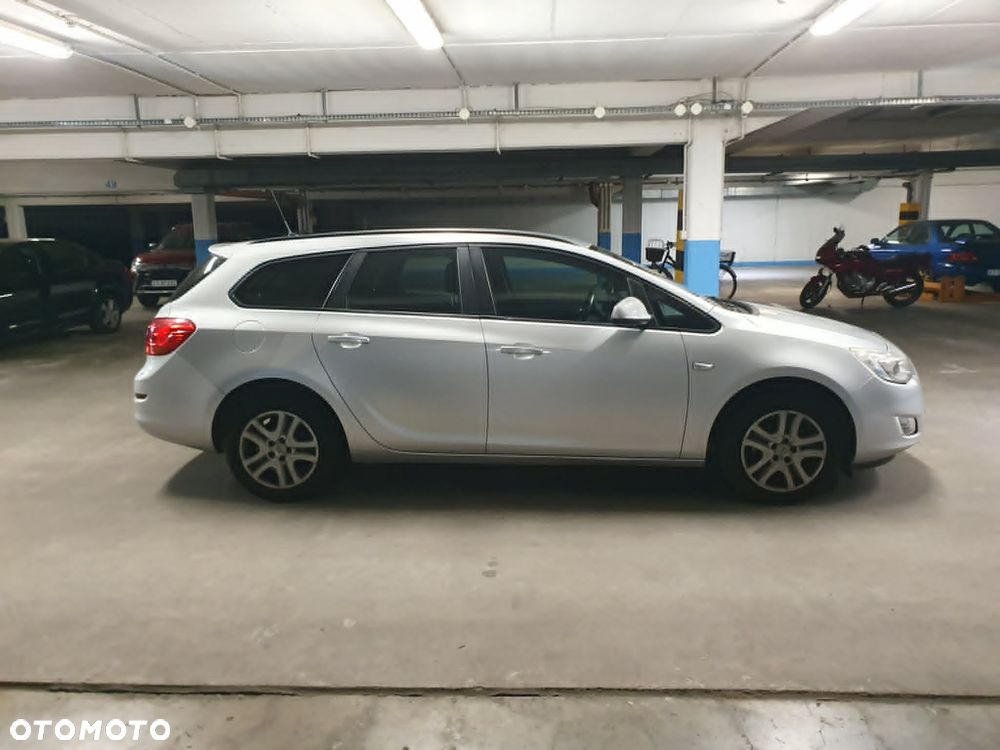 Opel Astra - 1