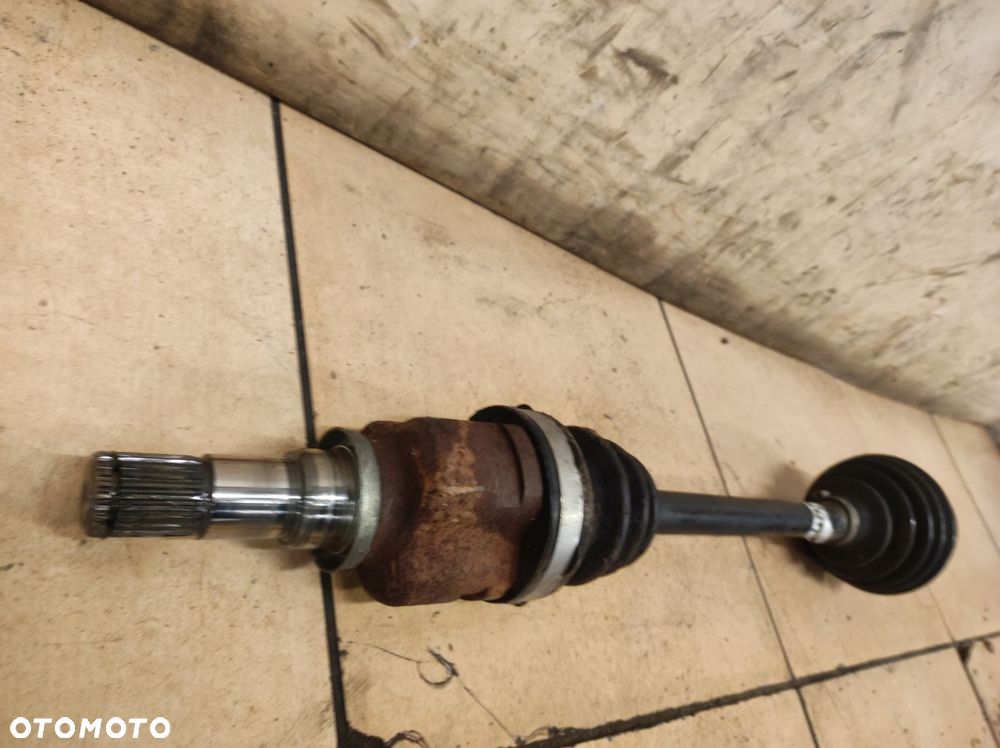 półoś półośka lewa yaris iii 3 1.33b - 3