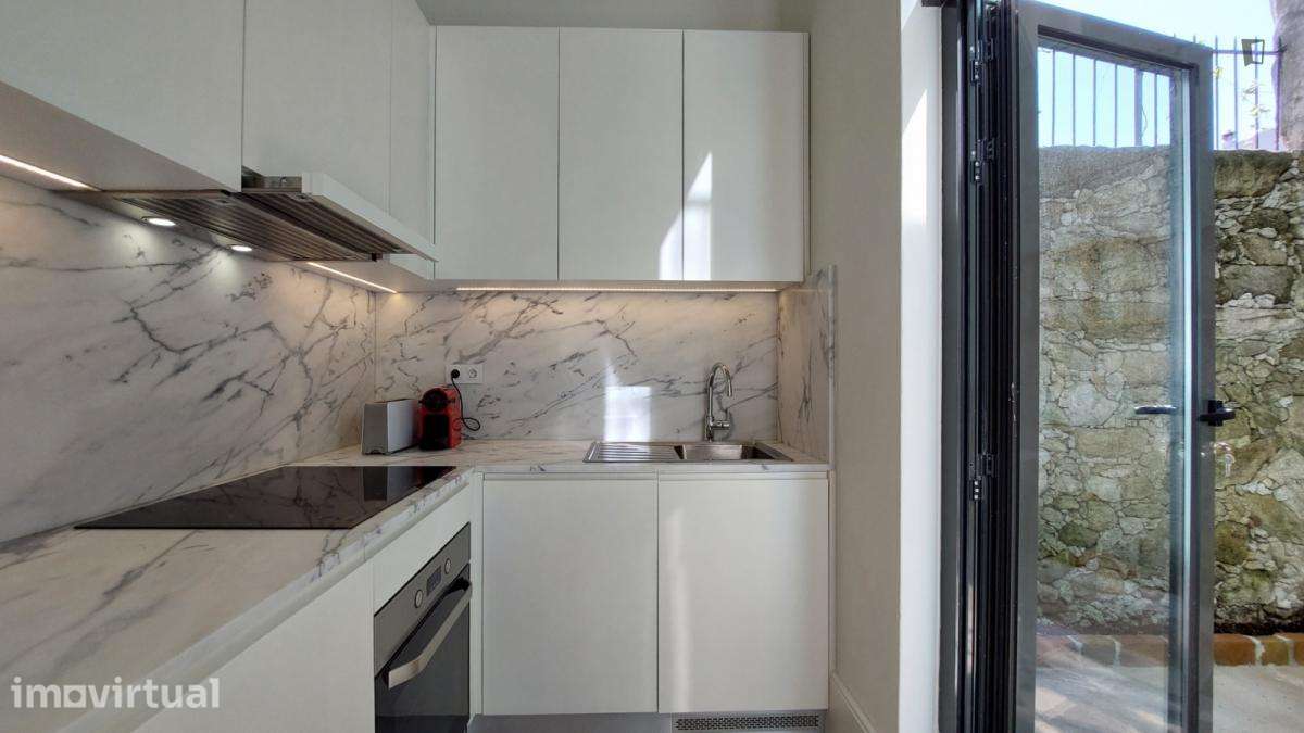 Apartamento com 2 quartos - localizado em Miragaia Porto - Grande imagem: 3/29