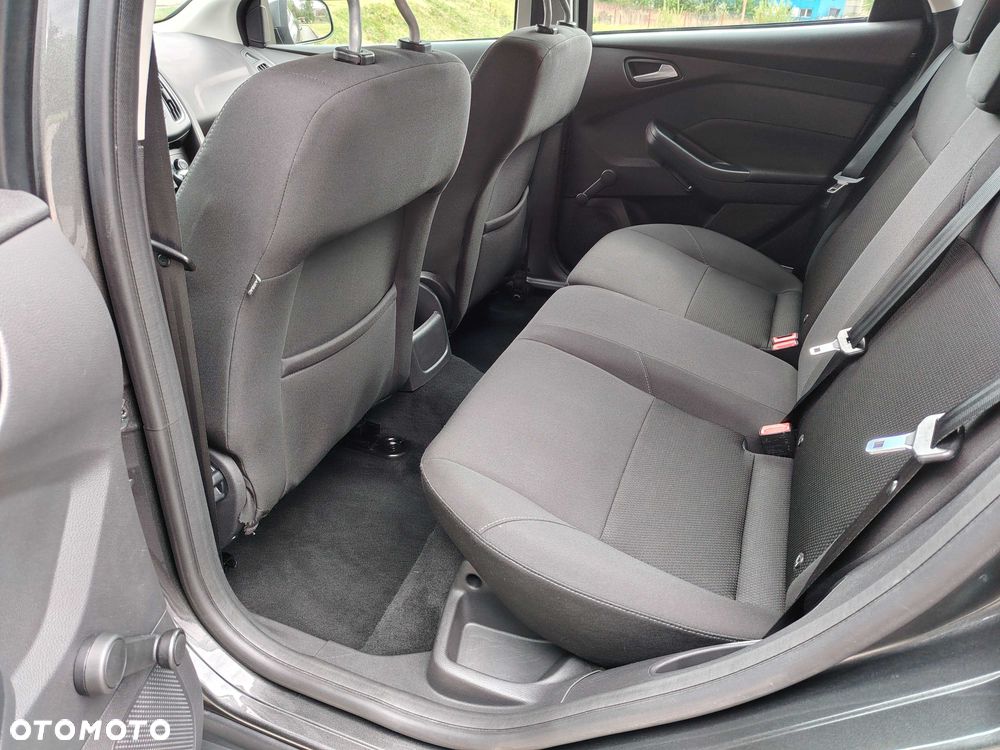 Ford Focus - 8