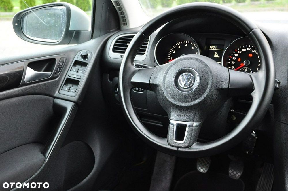 Volkswagen Golf - 31