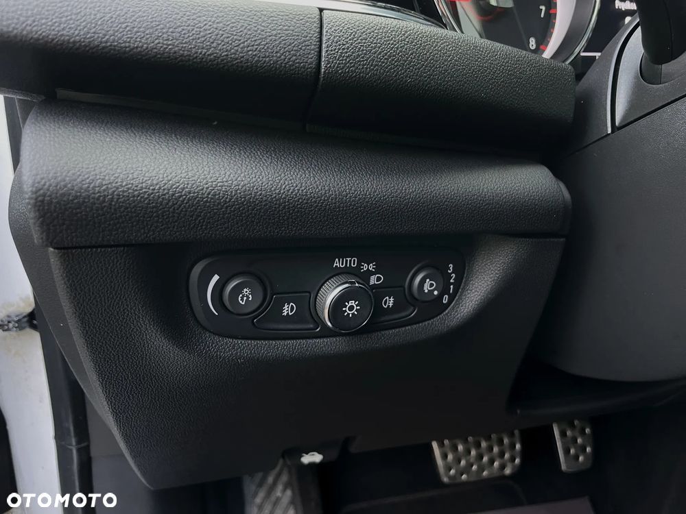 Opel Insignia 1.5 Direct InjectionT Dynamic - 30