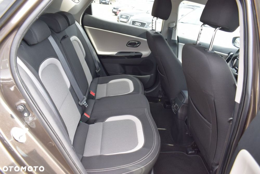 Kia Ceed - 28