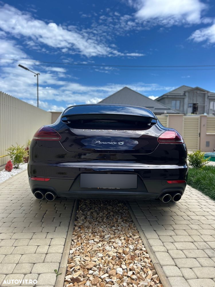Porsche Panamera 3.0 PDK 4S - 37