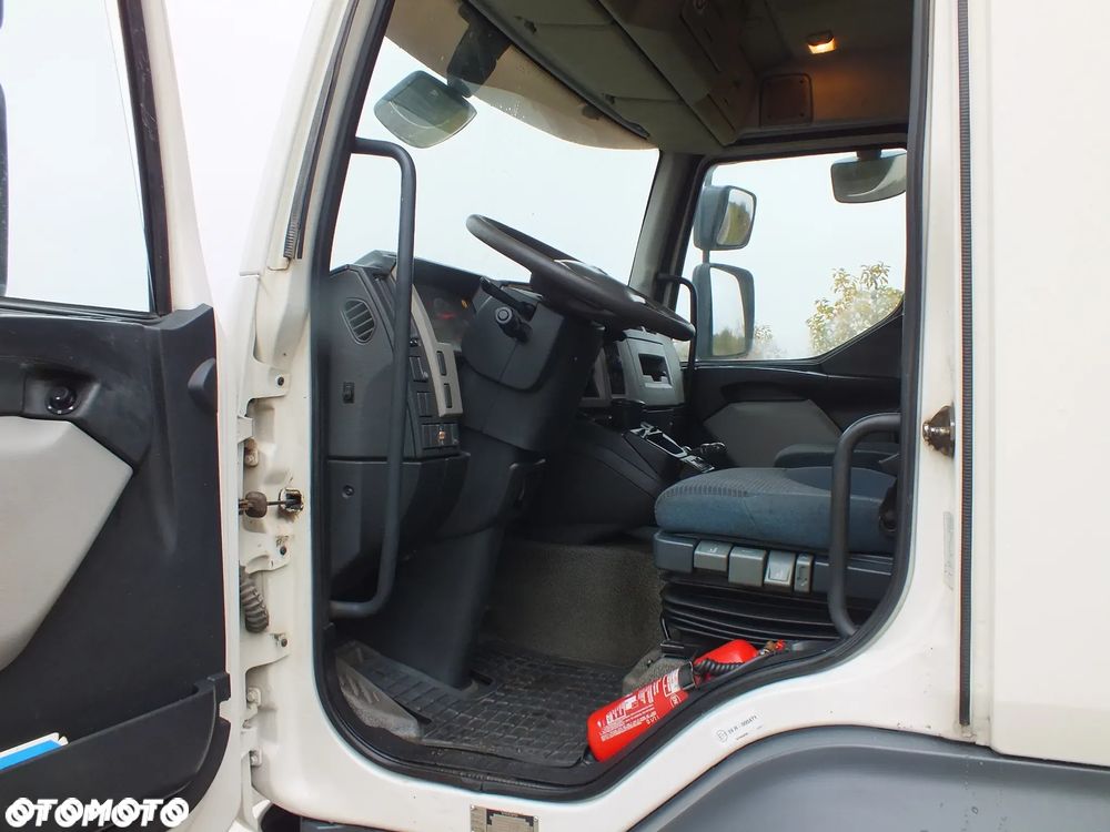 Volvo FL 260 - 5