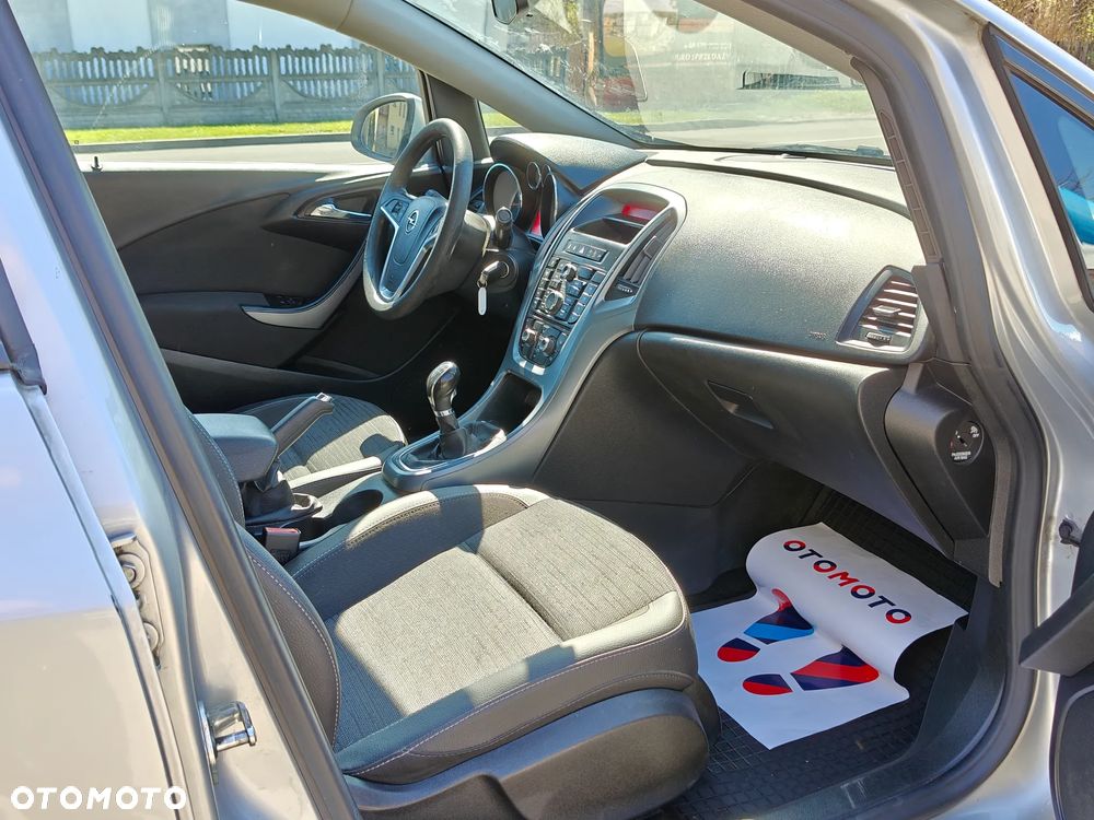 Opel Astra 1.6 Sport - 17