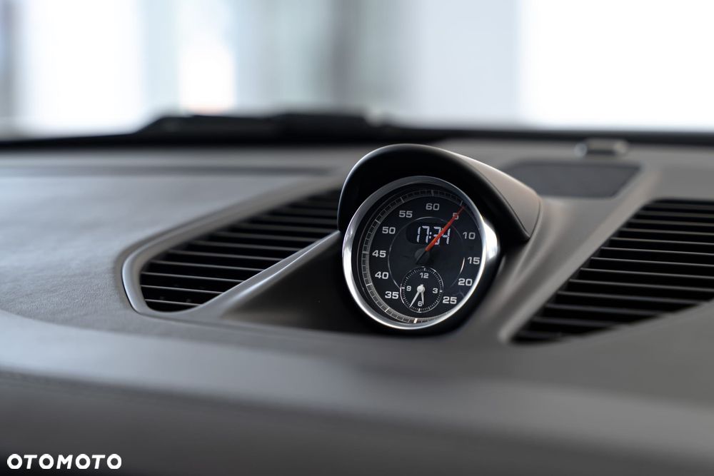 Porsche 911 Carrera S PDK - 39