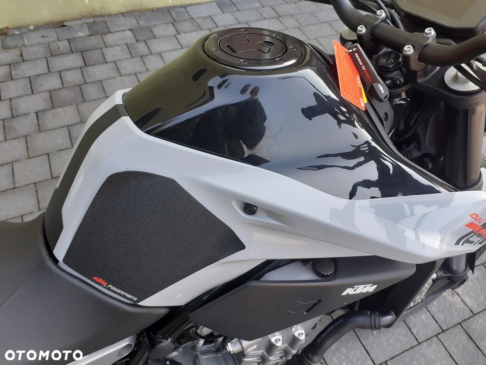KTM Duke - 11