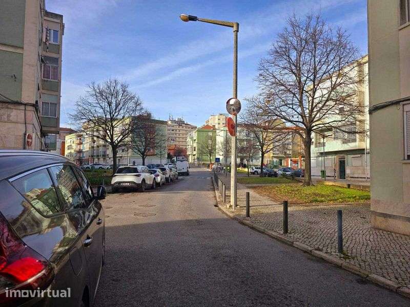 Apartamento T2 para venda em Odivelas - Grande imagem: 2/12