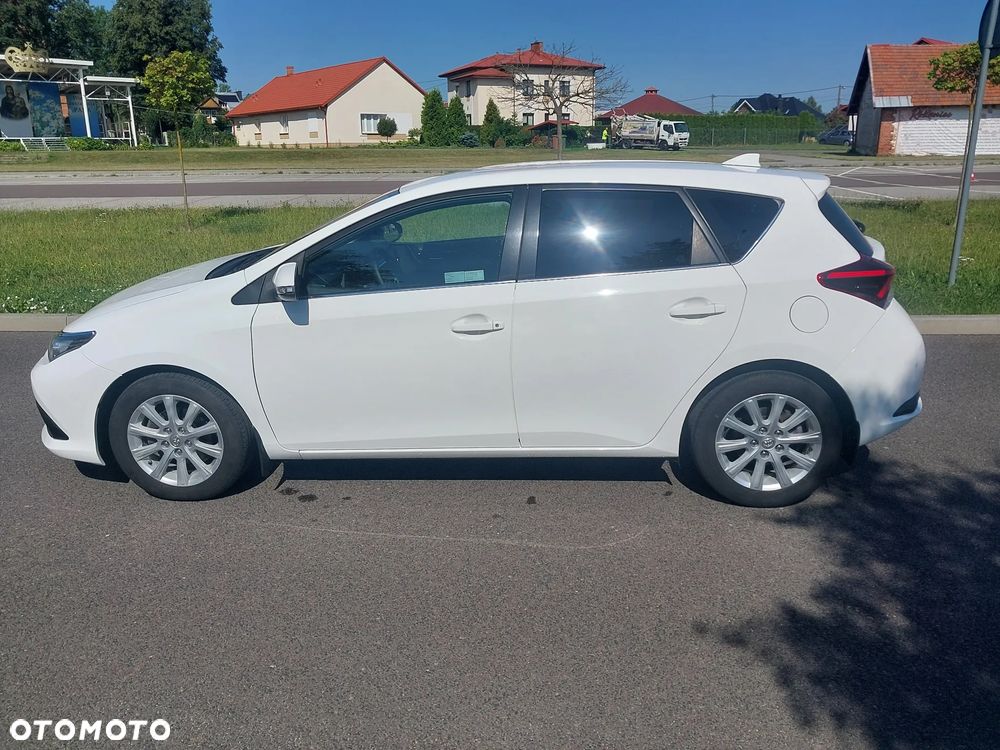 Toyota Auris 1.33 VVT-i Premium - 2