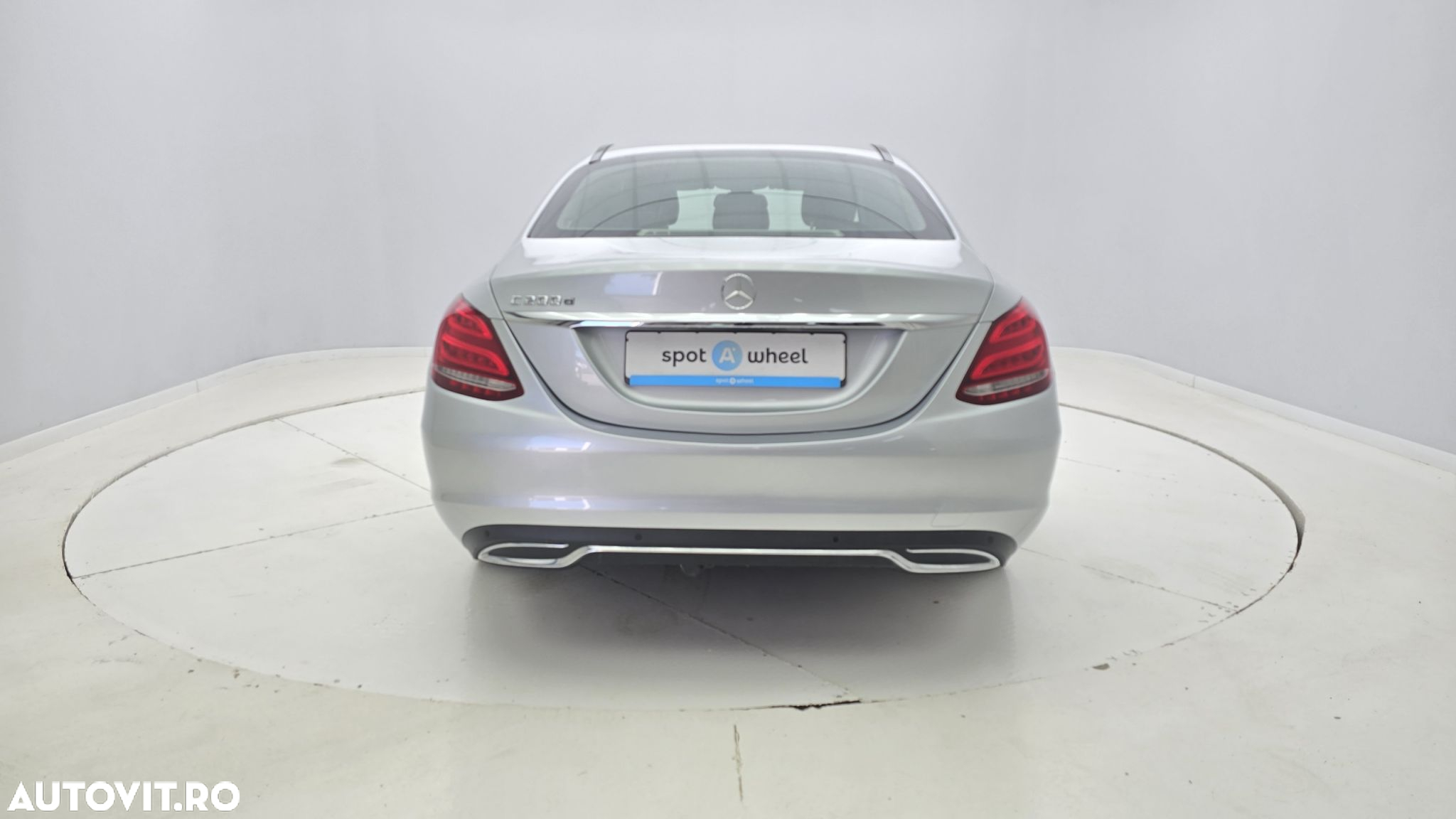 Mercedes-Benz C - 7