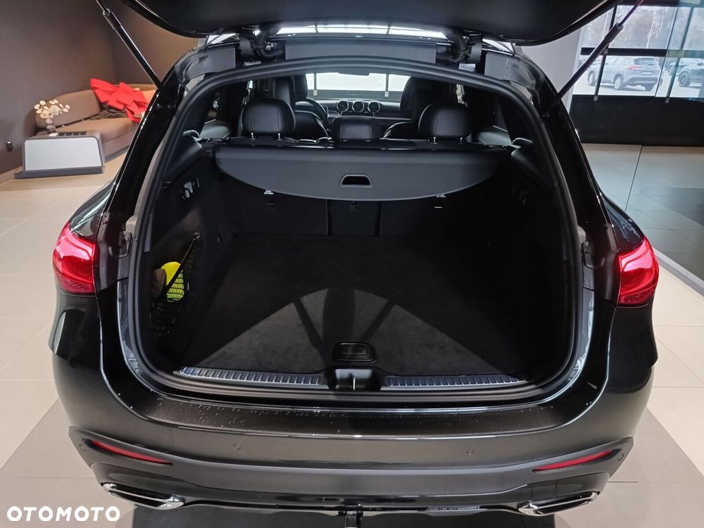 Mercedes-Benz GLC - 26