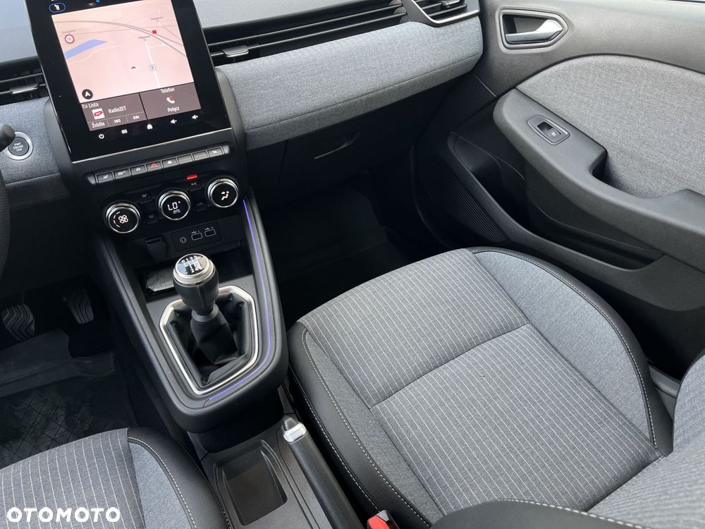 Renault Clio - 15