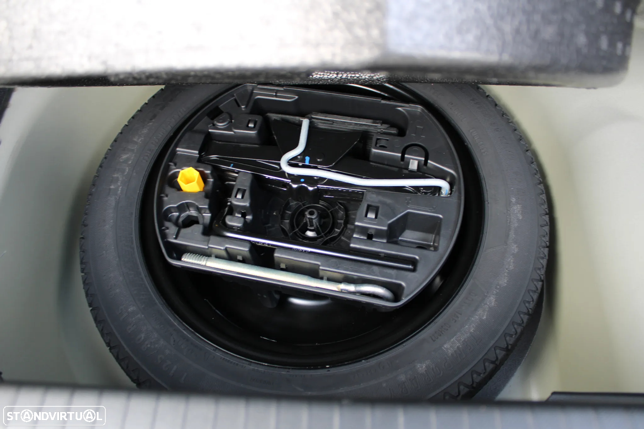 Peugeot 208 1.2 PureTech GT Line EAT8 - 56