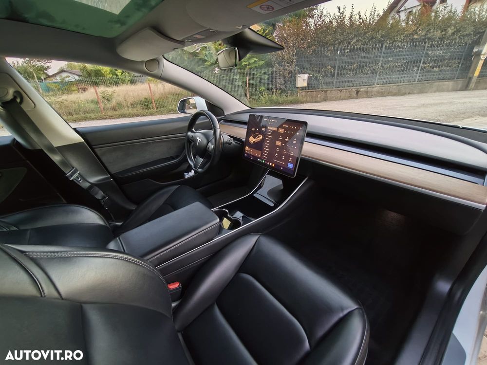 Tesla Model 3 Langstreckenbatterie Allradantrieb Dual Motor - 9