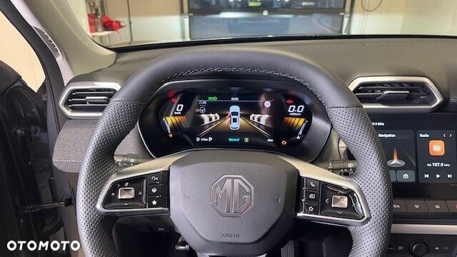 MG ZS Hybrid+ - 29