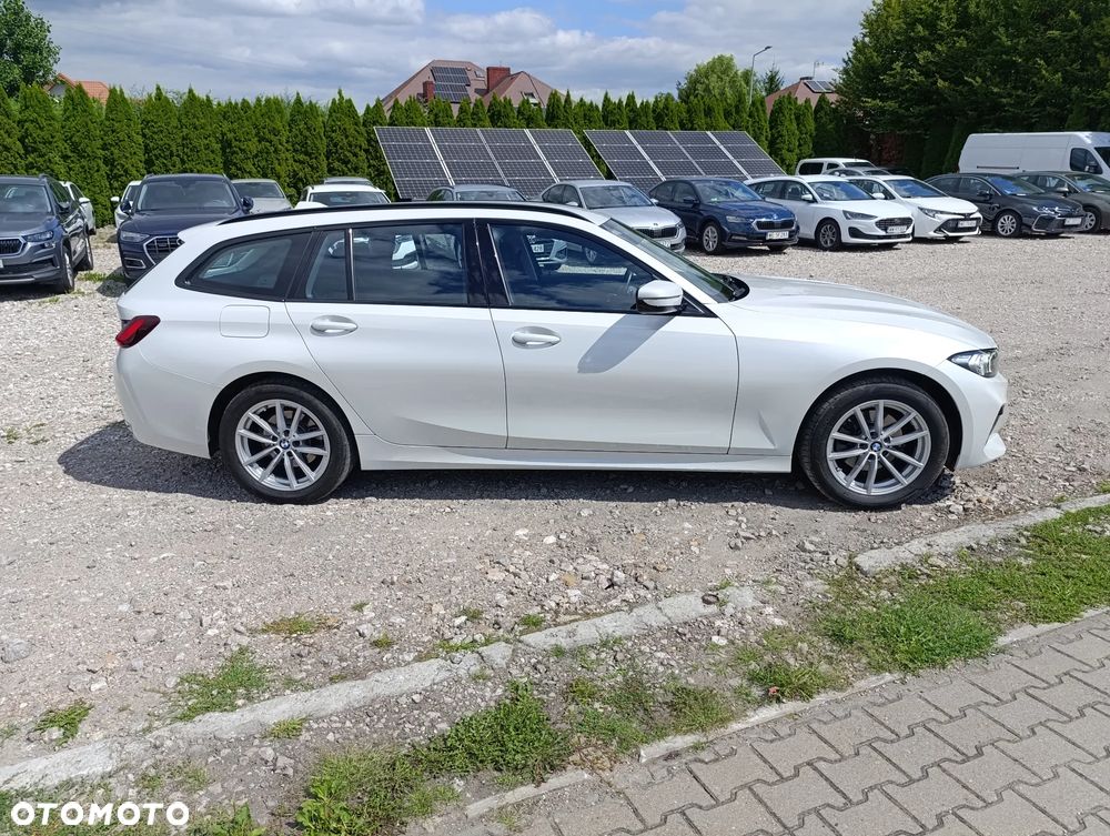 BMW Seria 3 320d xDrive mHEV - 7
