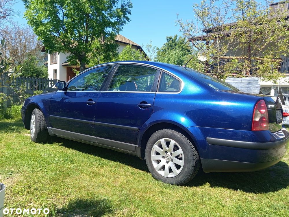 Volkswagen Passat 1.9 TDI Trendline - 8