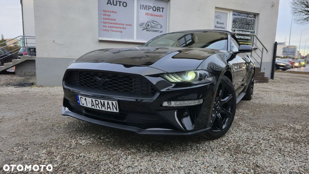 Ford Mustang - 1