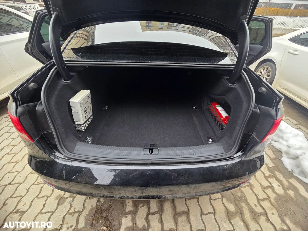 Audi A4 2.0 TDI S tronic Sport - 7