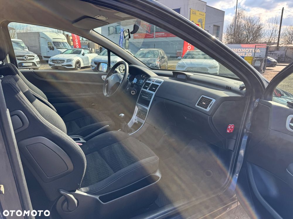 Peugeot 307 1.4 XR - 23