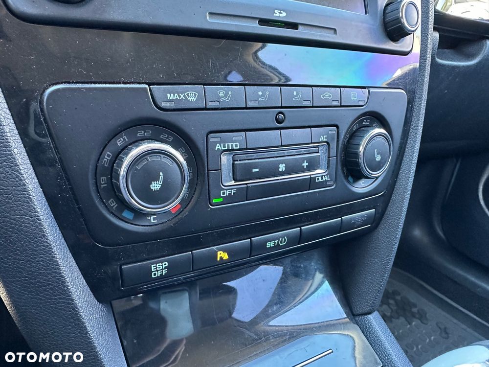 Skoda Octavia 2.0 TDI DPF DSG Laurin & Klement - 17