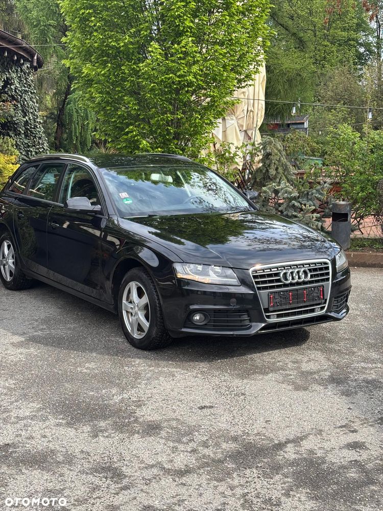 Audi A4 Avant - 10