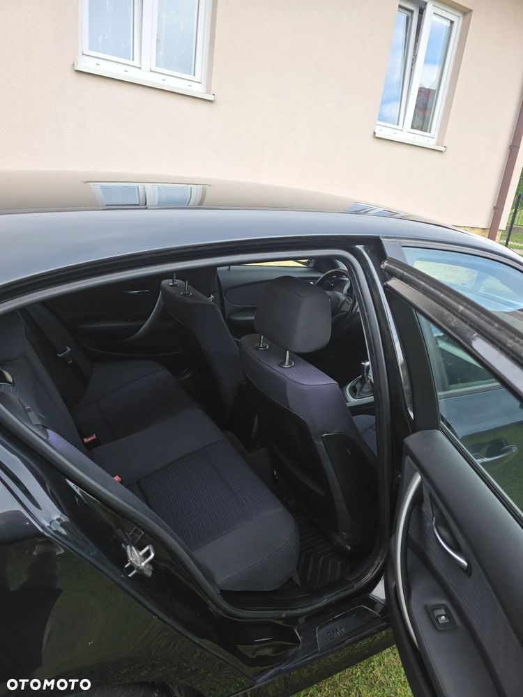 BMW Seria 1 116d - 24