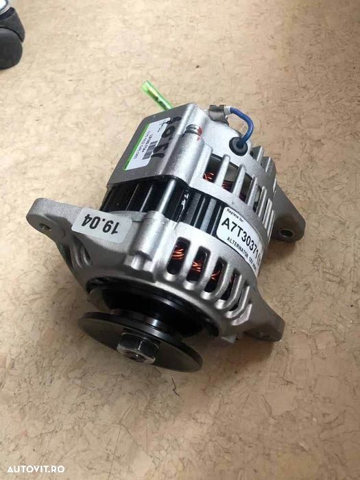 Alternator pentru miniexcavator, excavator, buldoexcavator, buldozer, incarcator frontal - 1