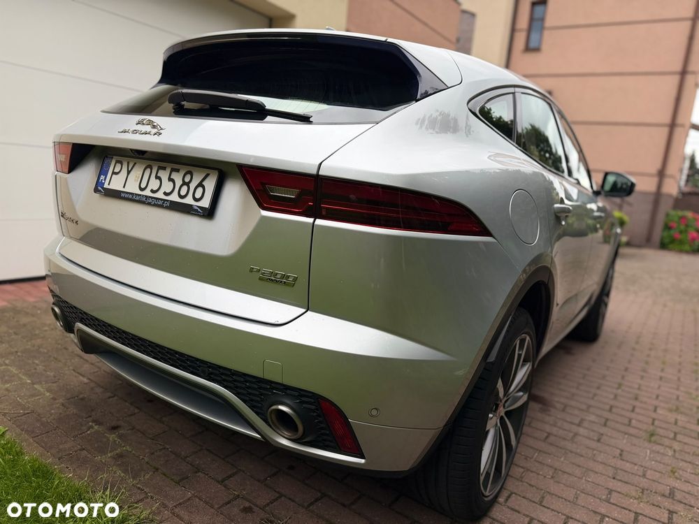 Jaguar E-Pace 2.0 i4P AWD R-Dynamic S - 26