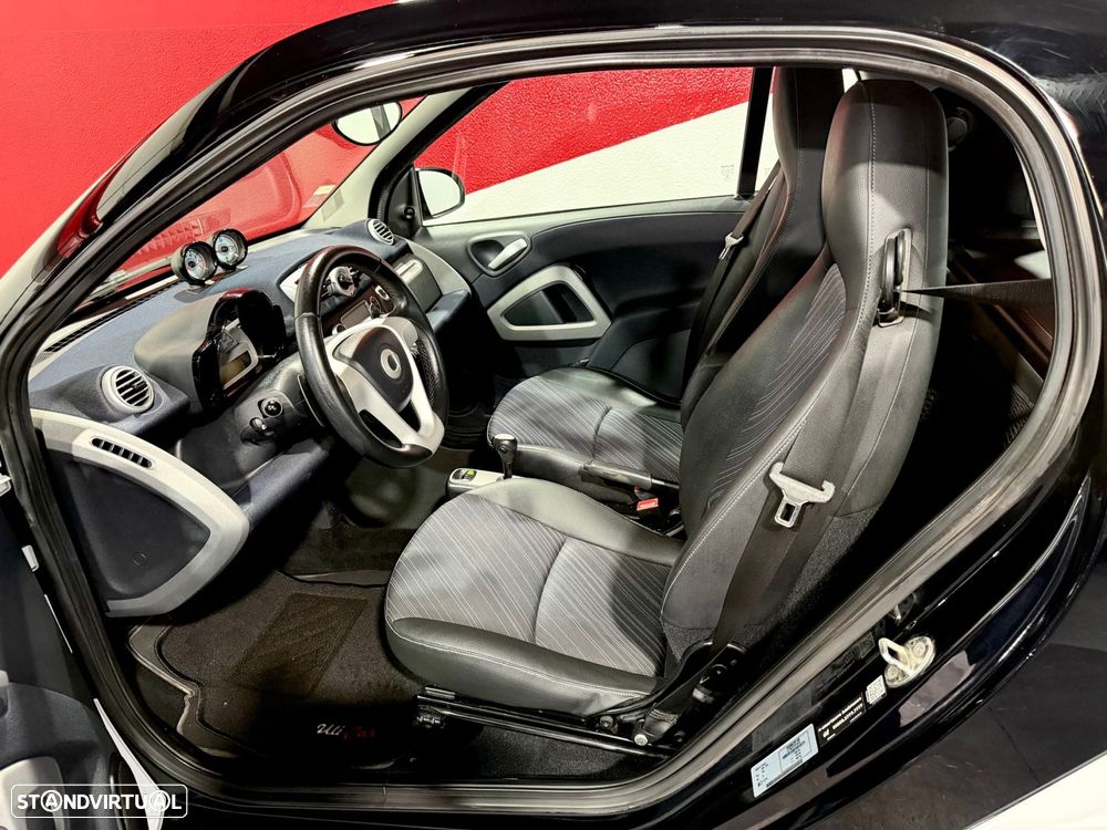 Smart ForTwo Coupé 1.0 mhd Pulse 71 Softouch - 45